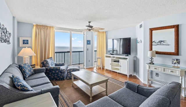 New: Ashworth 1002 Oceanfront, pool, Lazy River