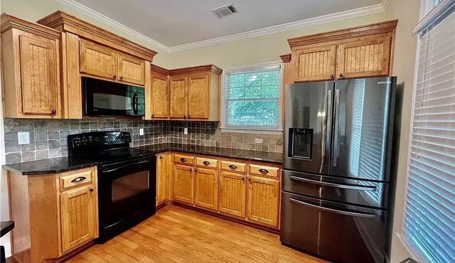 New listing for Game night luxury 2 bedroom 2 bath condo with walking to stores