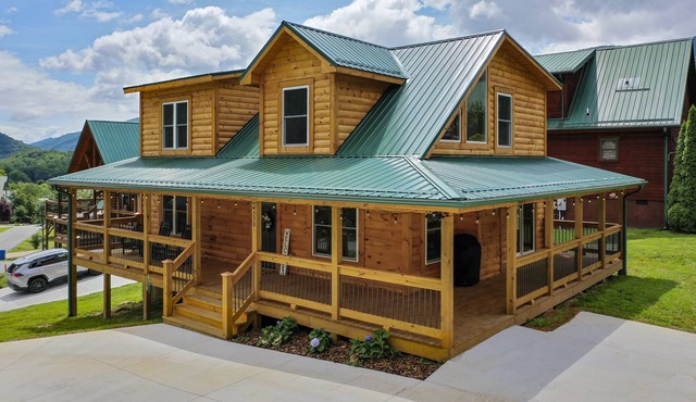 New Log Cabin in the Valley, Elk Experience, Year Round Access