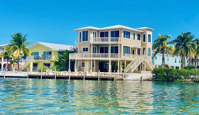 NEW SUMMER RENTAL OPEN WATER in Summerland Key for JULY or August rental.