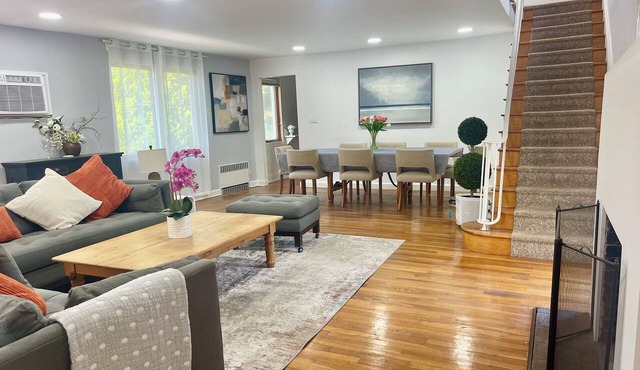 New York’s best-kept secret Escape 4 Bedrooms retreat in Atlantic Beach