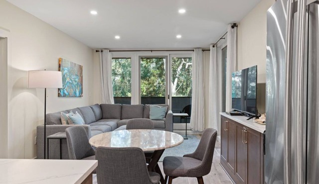 Newly Remodeled 2 Bedroom First Floor Condo with Resort Amenities