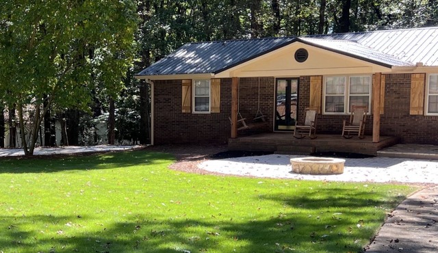 Newly Remodeled Home in Quiet and Safe Neighborhood.