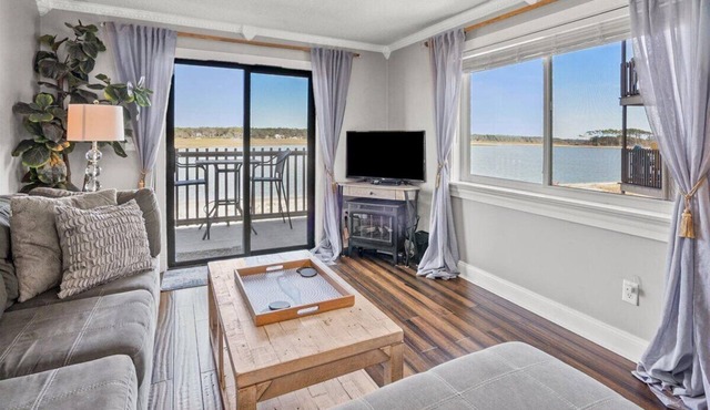 Newly Updated Family Friendly Waterfront Condo With Great Views And Beach Access