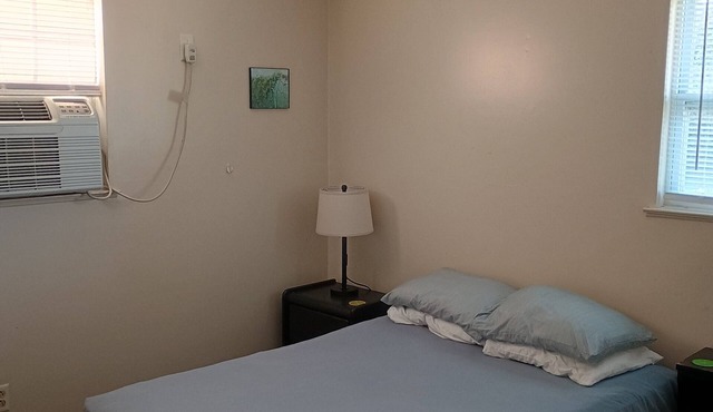 Nice 1-bedroom house in charming Greenwood near Caverns State Park. No pet fee.