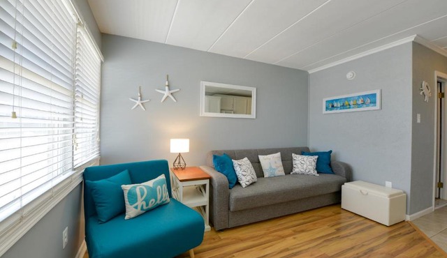 North Wildwood Condo w/Pool, Walk to Boardwalk!