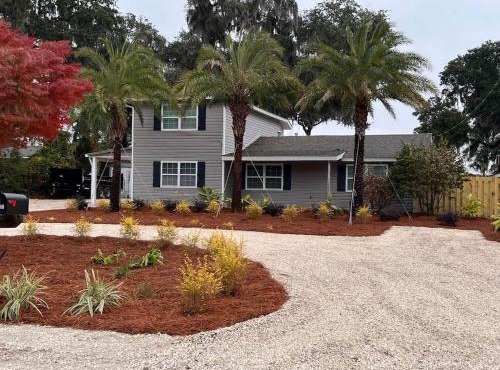 Oatland Island Family Cottage 10 minutes from Tybee Island and Historic Savannah