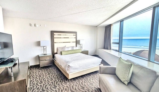 Ocean Front & Casino Comfy Queen Bed