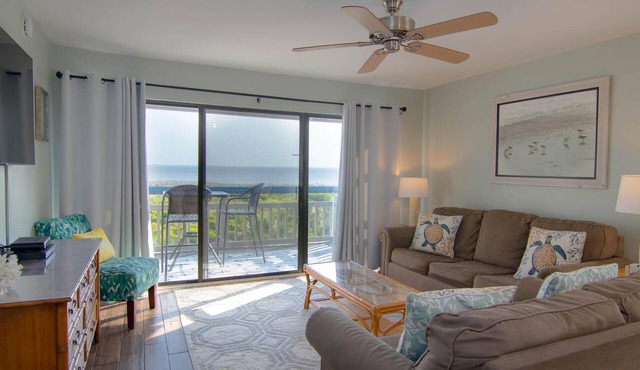 Ocean View Villa by the Sea ~ Expansive Ocean Views ~ Pet Friendly