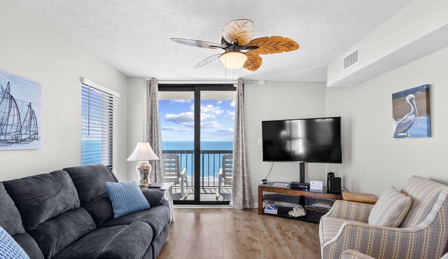 Oceanfront 4bed/3bath-Sleep 10-Pools-Free Parking-WIFI-Oceanfront Balcony