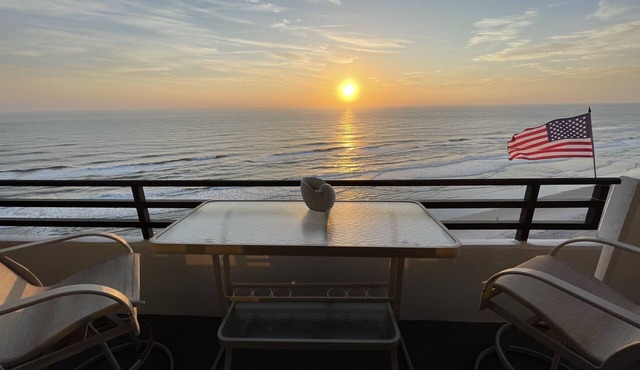 Oceanfront Condo, with Wrap Around Balcony & Ocean Views from every room