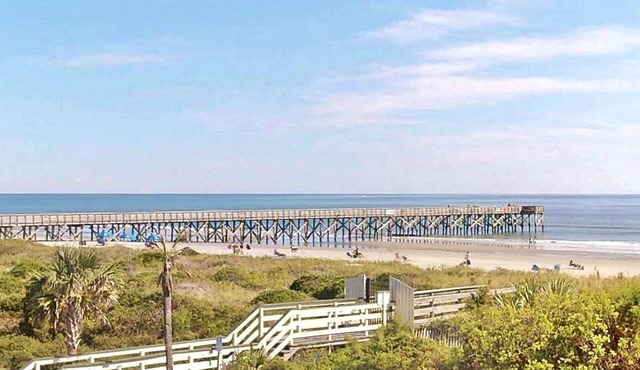 Oceanfront Condo-Pool/Pier, Fishing, Stunning Ocean Views!