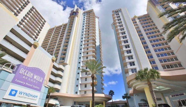 OceanWalk Resort TwoBed Deluxe with Balcony sleeps 8