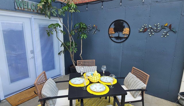 OMORPHIA LUXE HIDEAWAY A beautifully curated hidden sanctuary in Cincinnati in Cincinnati