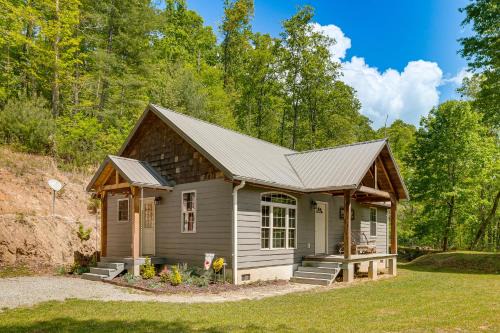 On 18 Acres! Secluded Leicester Home w/Fire Pit