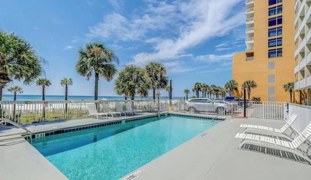 Palm & Tide | King & Bunk | Pool Deck Access | Near PCB Beaches