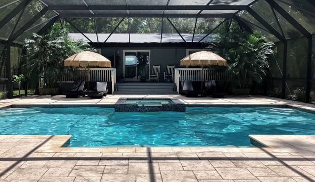 Palm Valley Pool House Private little oasis with screened in Hot Tub and Pool