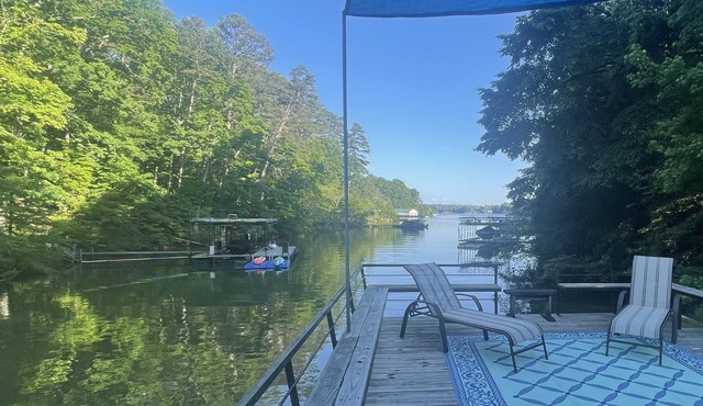 Peaceful Lake Lanier Escape for Slow Mornings, Sunset Soaks & Gathering Together