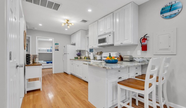 Pet Friendly | Fire Pit | Linens + Towels | Coffee