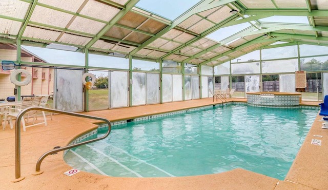 Pet-Friendly Room w/Pool Access | Minutes to Fairgrounds | Free On-Site Parking