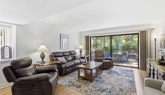 Pet-Friendly Shipyard Retreat | Pool & Tennis