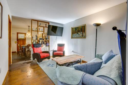Pool Table & Shared Sauna! Potomac River Basecamp in Westernport