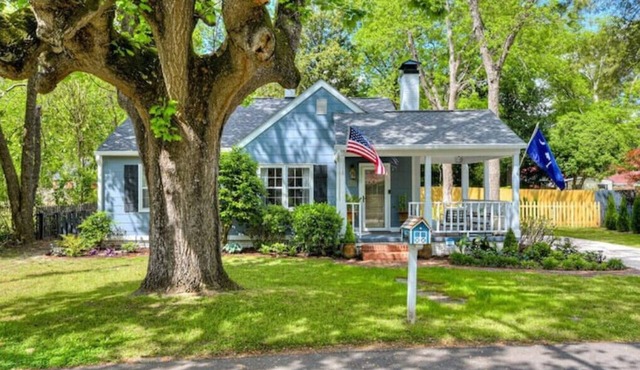 Poplar Cottage, near Bruce’s field, Horse District .