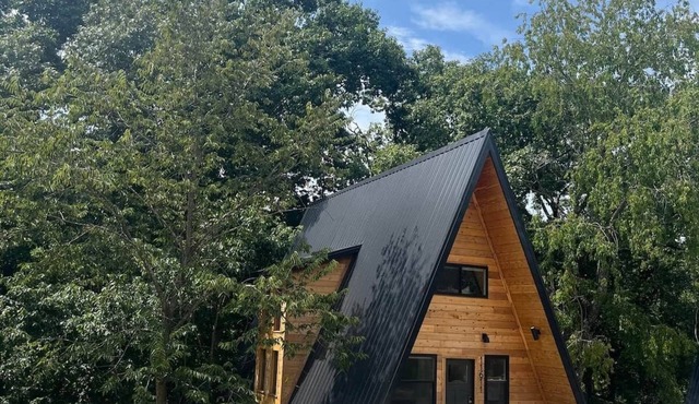Post Oak Perch-Cozy Forest A-frame Near Bentonville