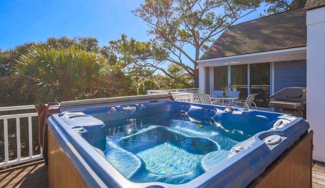 Private Access to Beach Boardwalk 4; FREE Amenity Card Privileges; Back Deck w/Private Hot Tub!