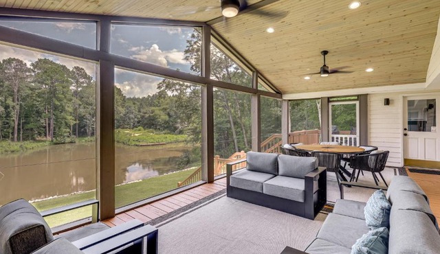 Private Dock: Lake Oconee Waterfront Escape!