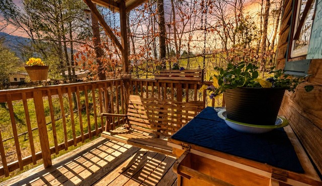 Private Farm Guesthouse Near Chattanooga & Lookout Mountain. Pet Friendly!