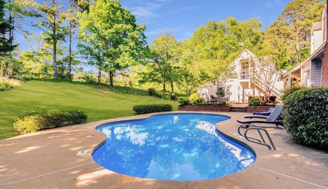 Private Pool Getaway 5BR Family Home