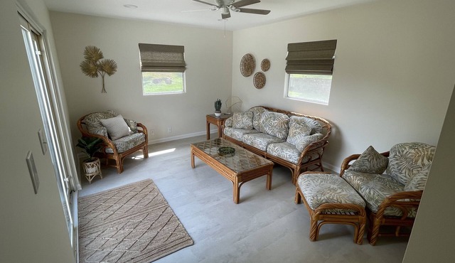 Relax in style! 3 BR ranch near downtown! FENCED yard! PETS welcome