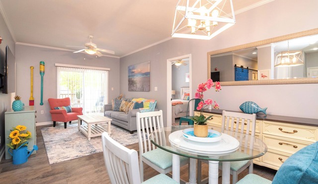 Relaxed Beach Condo - Blue Oasis, Pool, 2BR 2 Bath, Sleeps 6