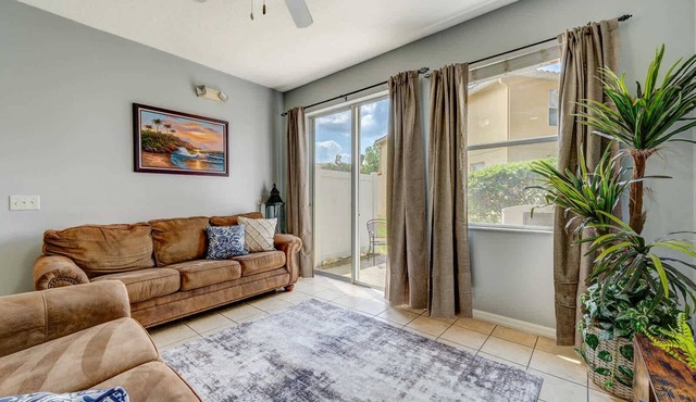 Relaxing 3BR townhome w/resort access