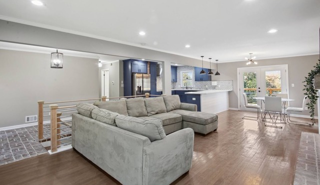 Remodeled home minutes from Downtown, Midtown, and Buckhead