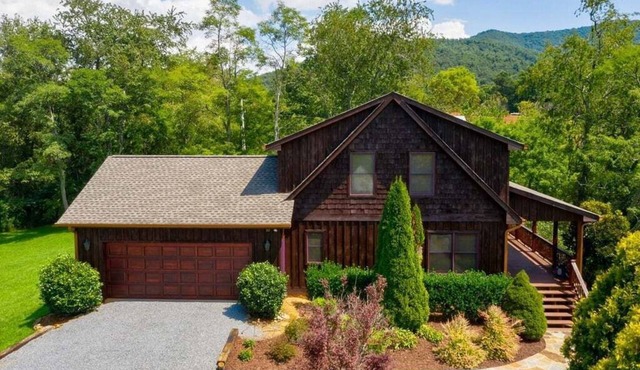 River Gem on the river with a private location
