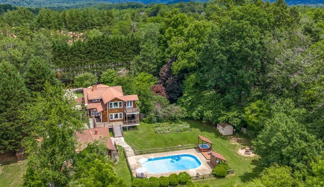 Riverside Retreat with Pool & Mountain Views