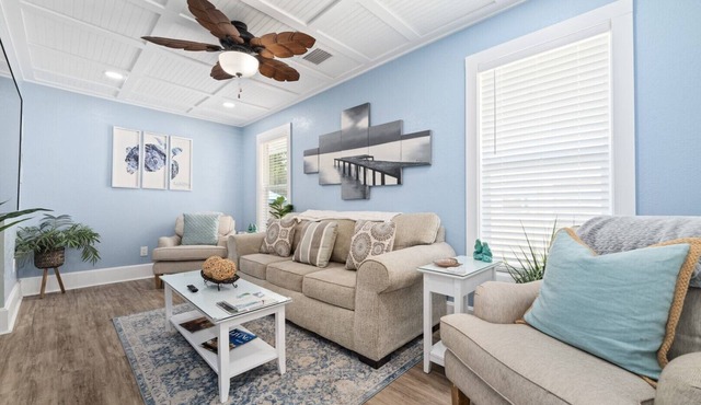 Riverview Cottage: Downtown Melbourne 2 Bed House