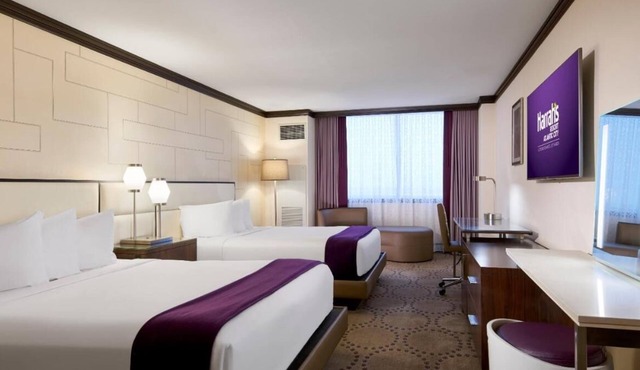 Room with Two Beds at a 4⭐️ Hotel