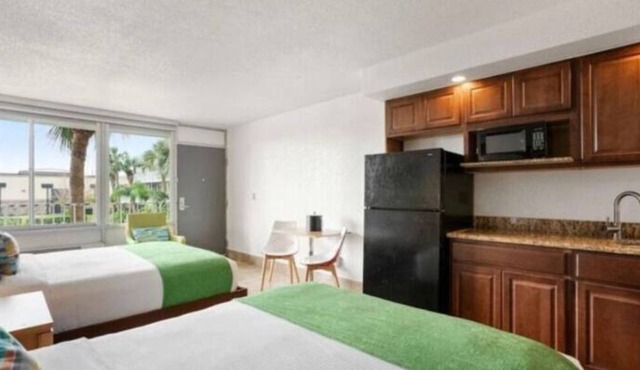 Royal 7 Wonderful Apart/Hotel with pool