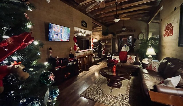 Santa’s Cottage at Lake Norman