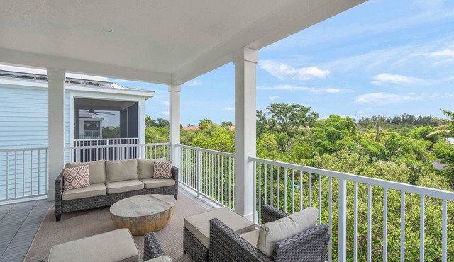 Sea Salt at Hunters Point A Luxury Waterfront Retreat by Mainsail Vacation Rentals