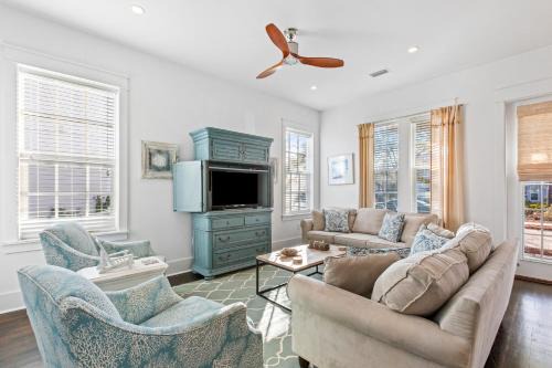 Seagrove Serenity 4BR Coastal Retreat with Pool & Bikes