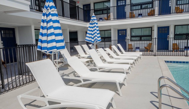 Seaport Inn