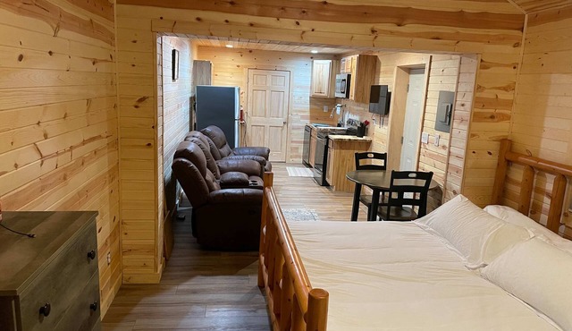 Secluded Cabin With King Size bed