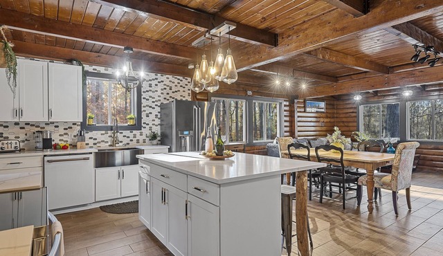 Secluded, private Cabin located close to Downtown Charlotte
