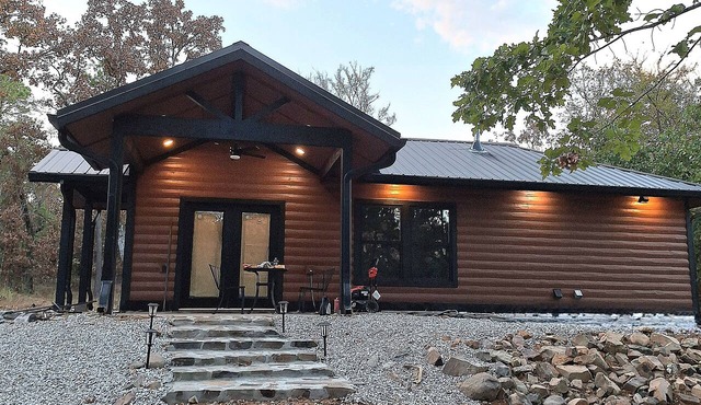 Secluded Sunset a charming rustic 1-bedroom cabin in Ringold in Ringold