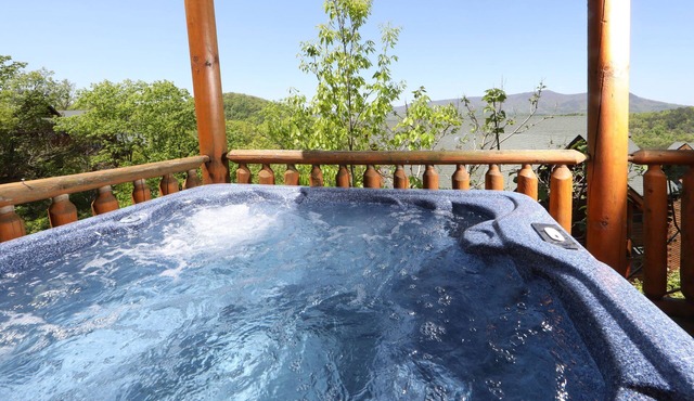 Sevierville 5 - Six Bedroom Villa, Sleeps 18