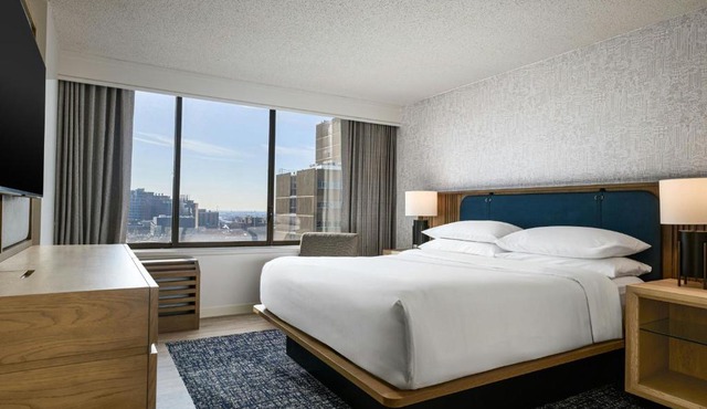 Sheraton Philadelphia University City Hotel